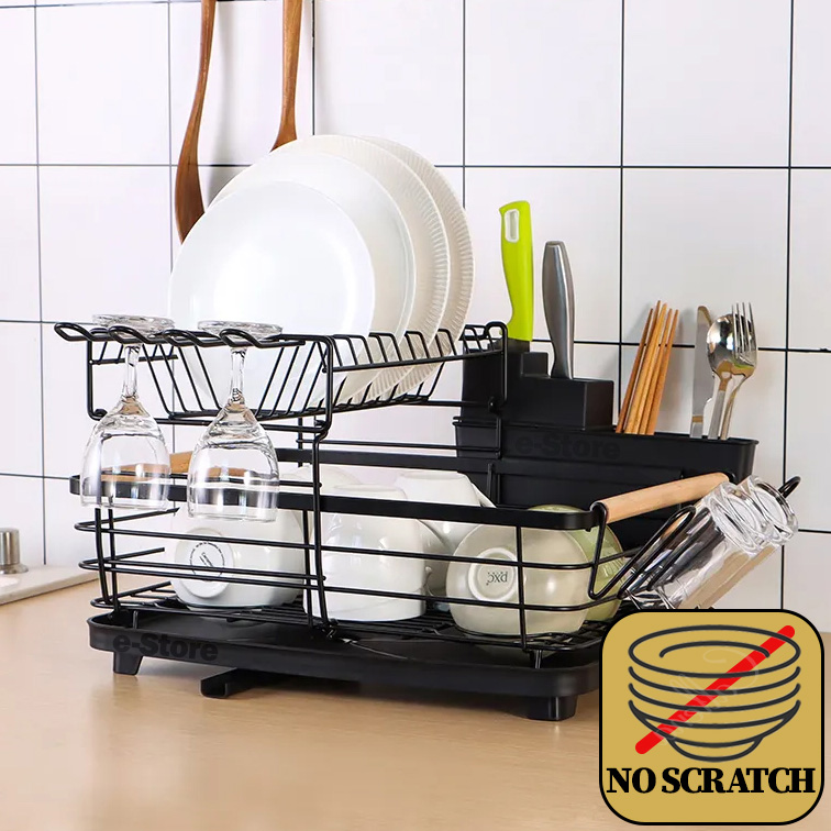 Scurgator, picurator vase chiuveta etajat, uscator negru cu suport tacamuri, 43x31x27cm, Callena Scurgator, picurator vase chiuveta etajat, uscator vase cu protectie cauciuc, suport tacamuri, pahare, manere lemn, tava si tub de scurgere, negru, 42x32x27cm, Callena