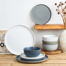 Set vesela, serviciu de masa cu 12 farfurii, boluri din ceramica, mix culori, cu puncte negre, Callena Nordic Simplicity